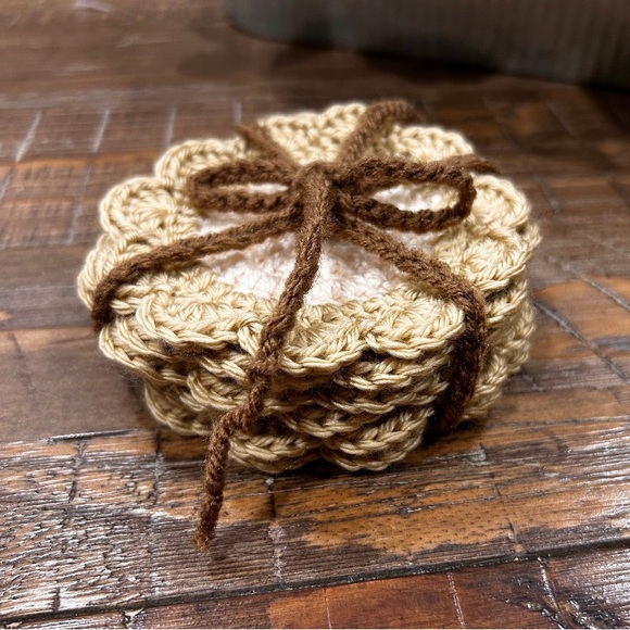 Crochet Flower coasters - Picture 4 of 4